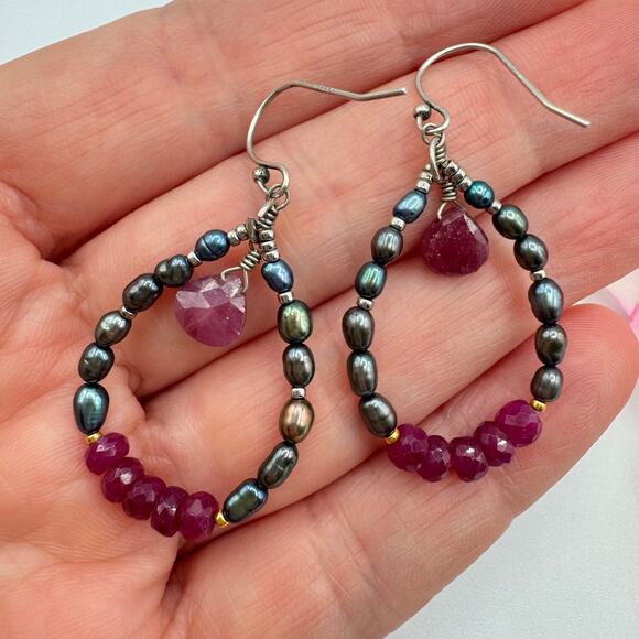 Gray Peackcock Pearl Ruby Bead Drop Hoop Dangle Earrings 925 Stamped Mermaidcore - Picture 3 of 9